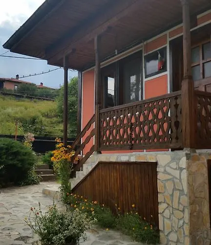 Mechta Konukevi Koprivştitsa